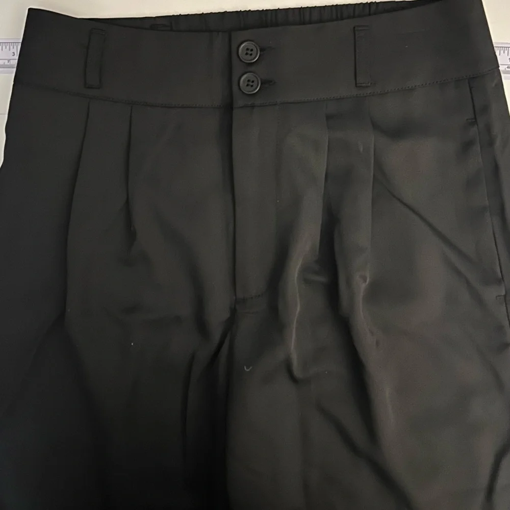 Halara Black High Waisted Double Button Straight Leg Work Pants Size Medium NEW - Picture 6 of 13
